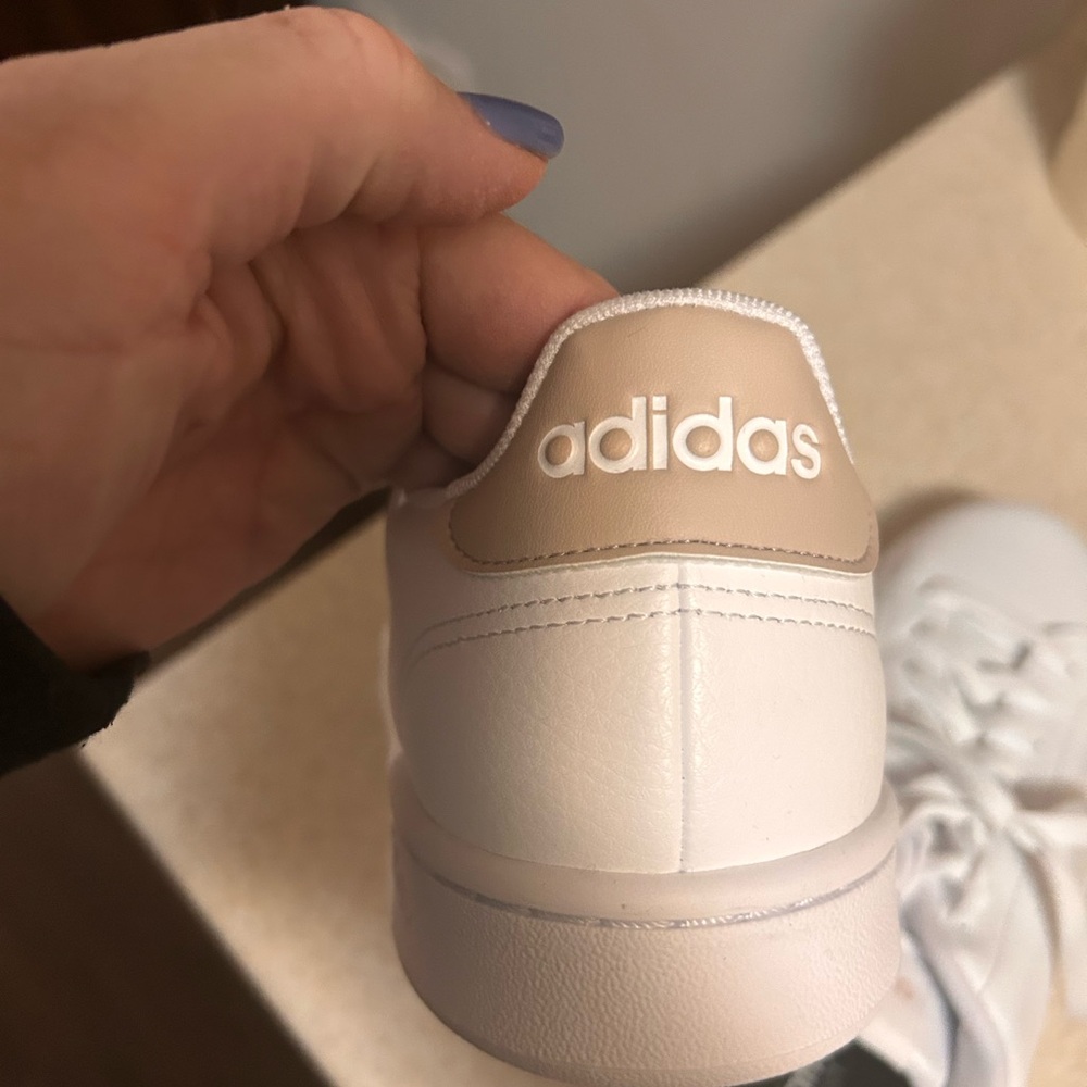 adidas Women's White Sneakers with Beige Heel Tab